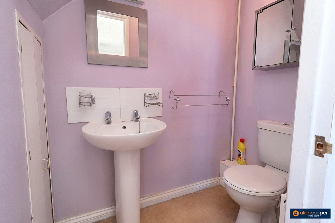 Romsey Avenue, Weddington, Nuneaton, CV10 0DR