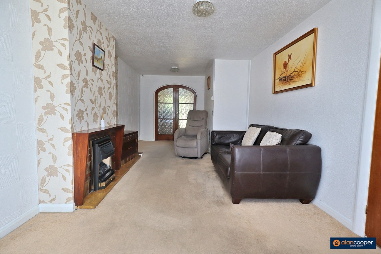 Romsey Avenue, Weddington, Nuneaton, CV10 0DR