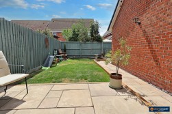 Topiary Road, St James Gate, Weddington, Nuneaton, CV10 0FT