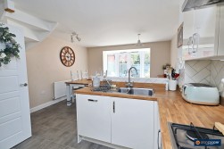 Topiary Road, St James Gate, Weddington, Nuneaton, CV10 0FT