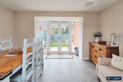 Topiary Road, St James Gate, Weddington, Nuneaton, CV10 0FT