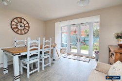 Topiary Road, St James Gate, Weddington, Nuneaton, CV10 0FT