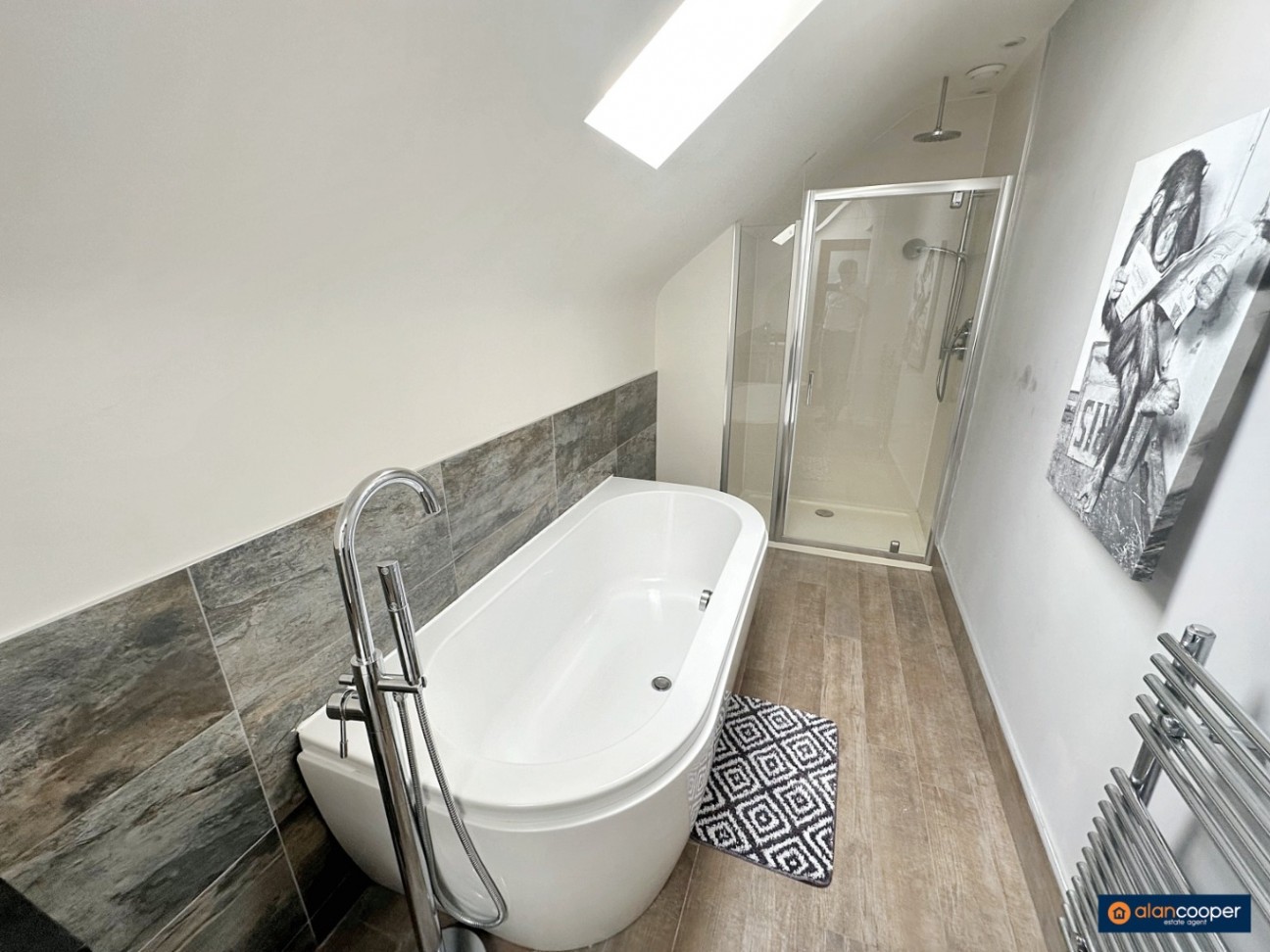 Higham Lane, Nuneaton, CV11 6AR