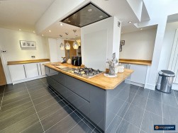 Higham Lane, Nuneaton, CV11 6AR