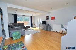 Woburn Drive, Stockingford, Nuneaton, CV10 7HZ