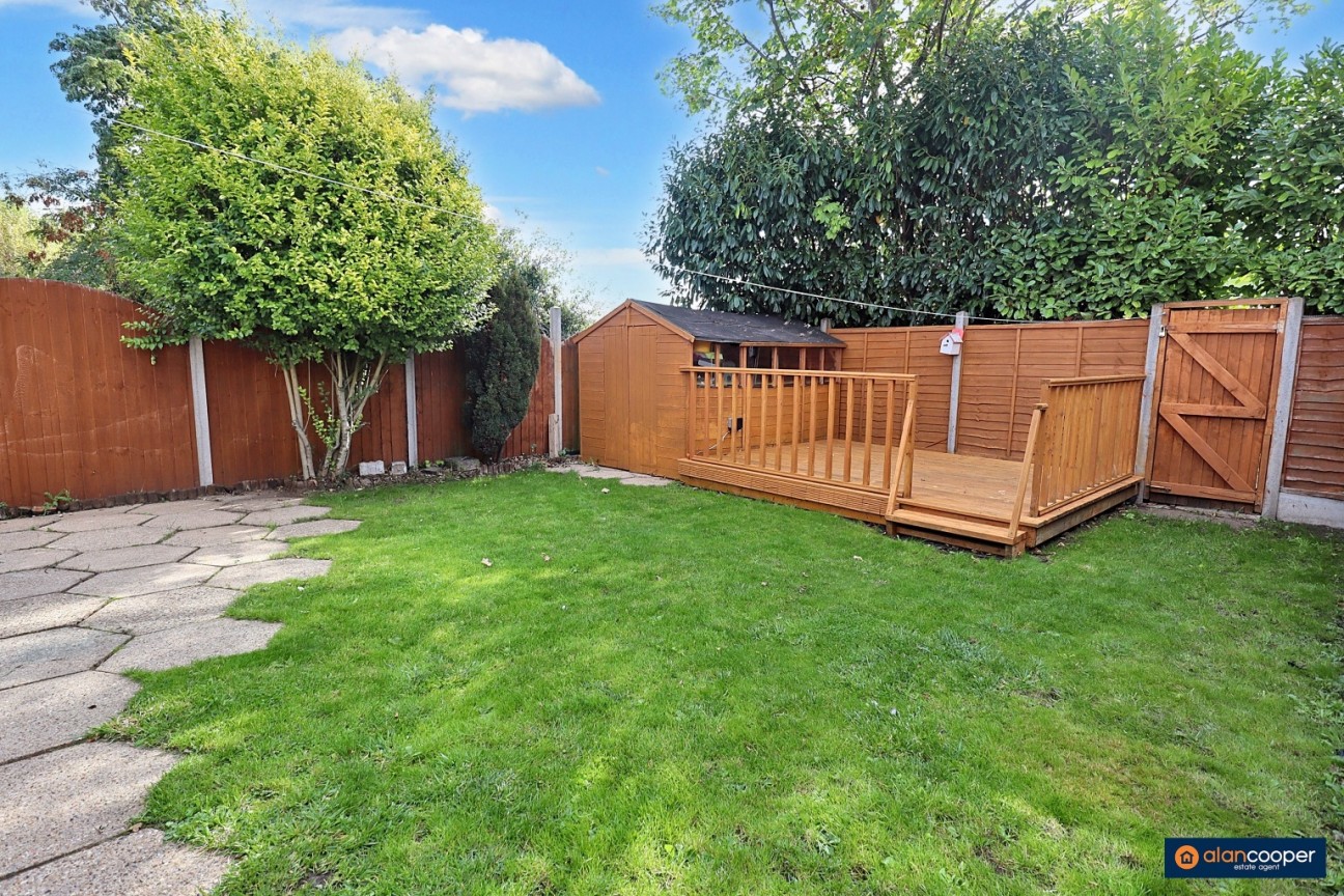 Woburn Drive, Stockingford, Nuneaton, CV10 7HZ