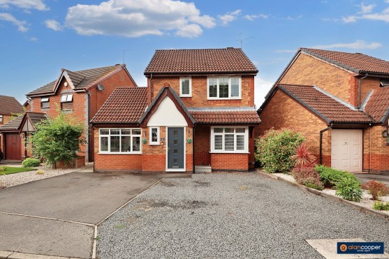 Laburnum Close, Woodlands Park, Bedworth, CV12 0PP