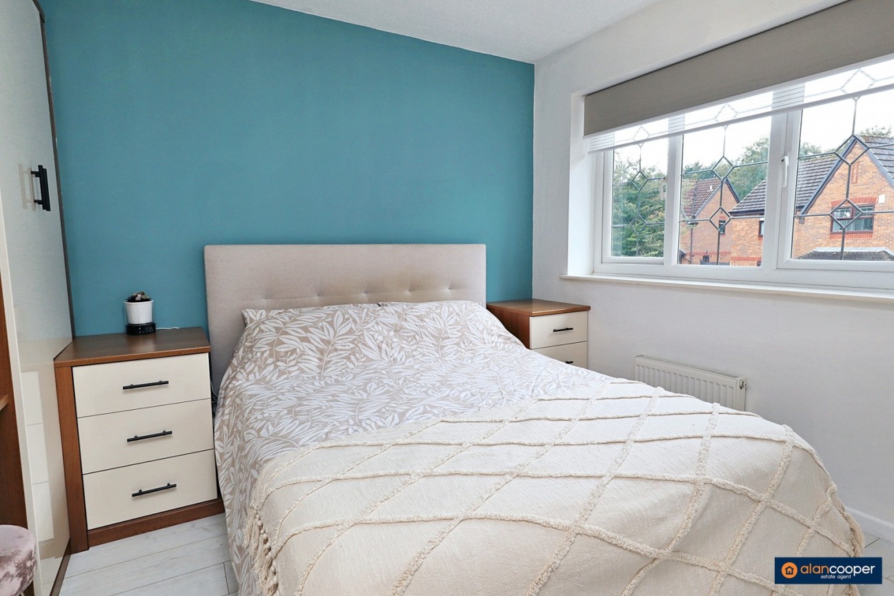 Laburnum Close, Woodlands Park, Bedworth, CV12 0PP