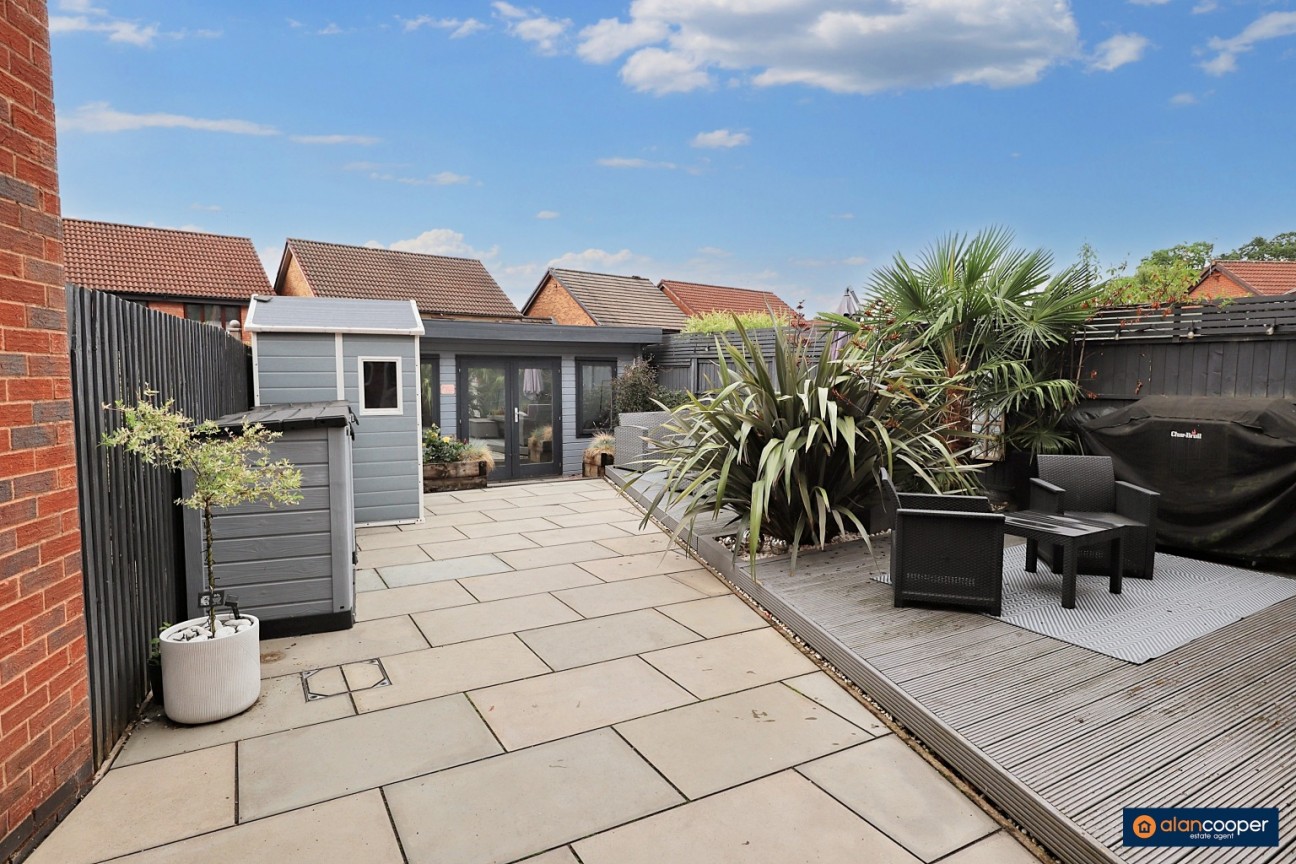 Laburnum Close, Woodlands Park, Bedworth, CV12 0PP