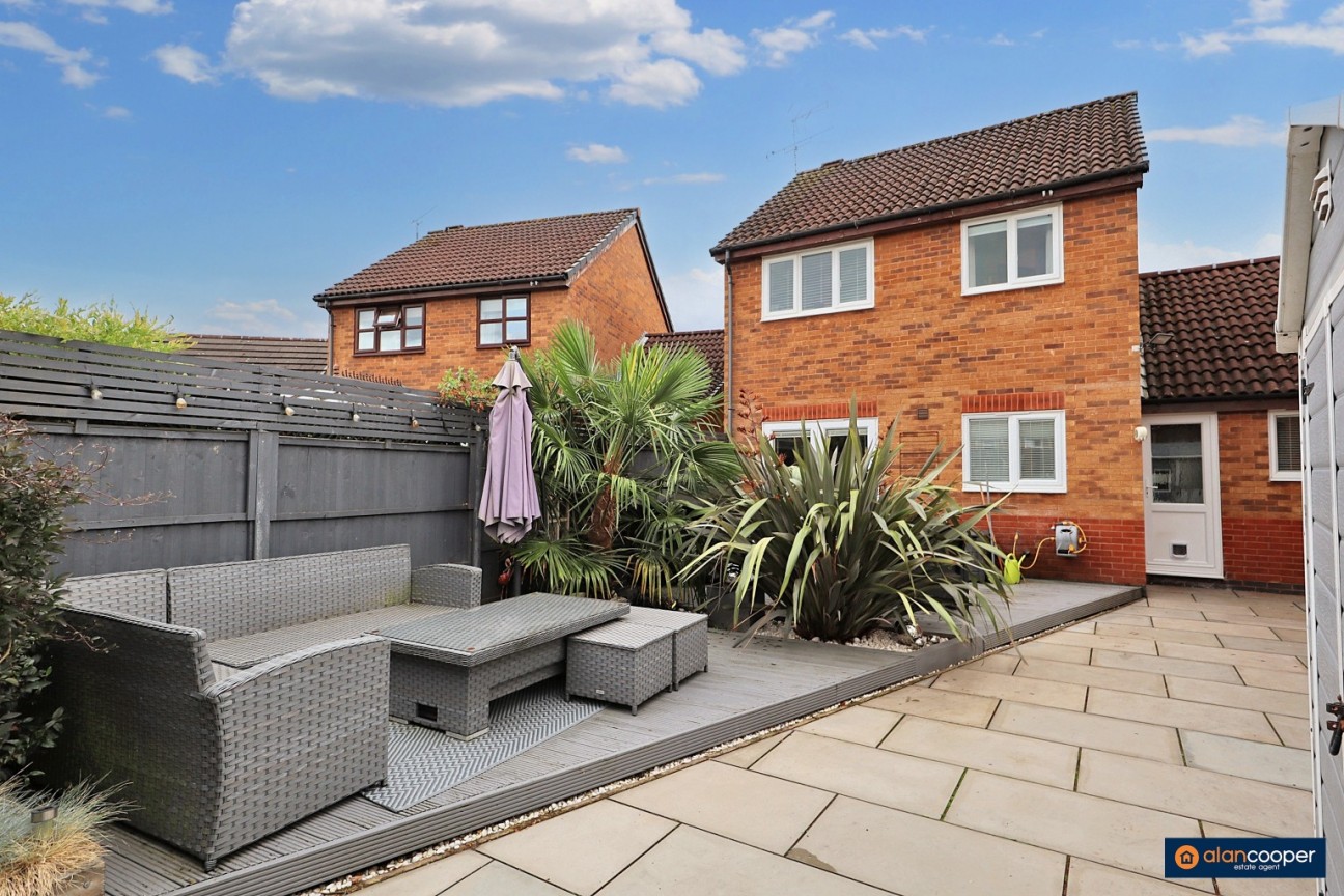 Laburnum Close, Woodlands Park, Bedworth, CV12 0PP