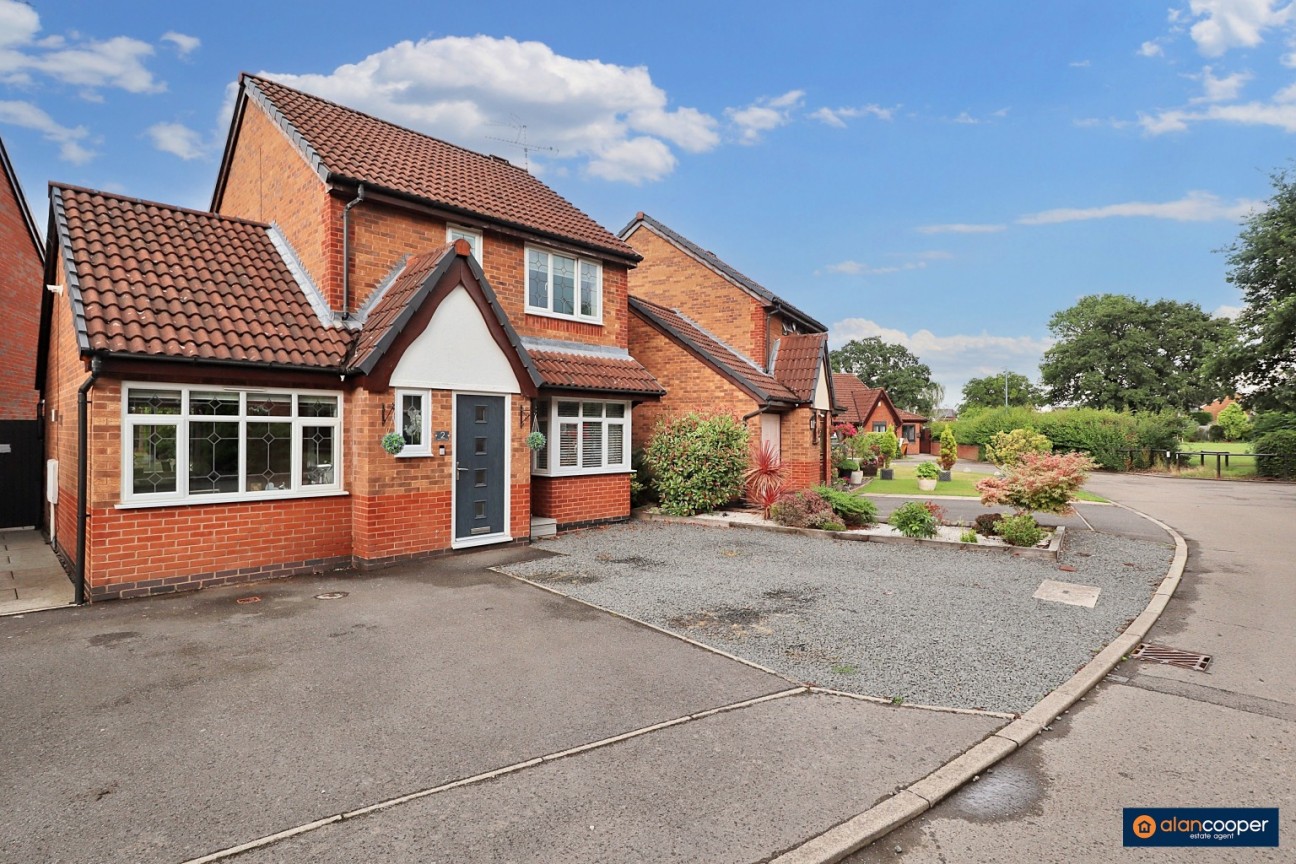 Laburnum Close, Woodlands Park, Bedworth, CV12 0PP