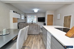 Laburnum Close, Woodlands Park, Bedworth, CV12 0PP