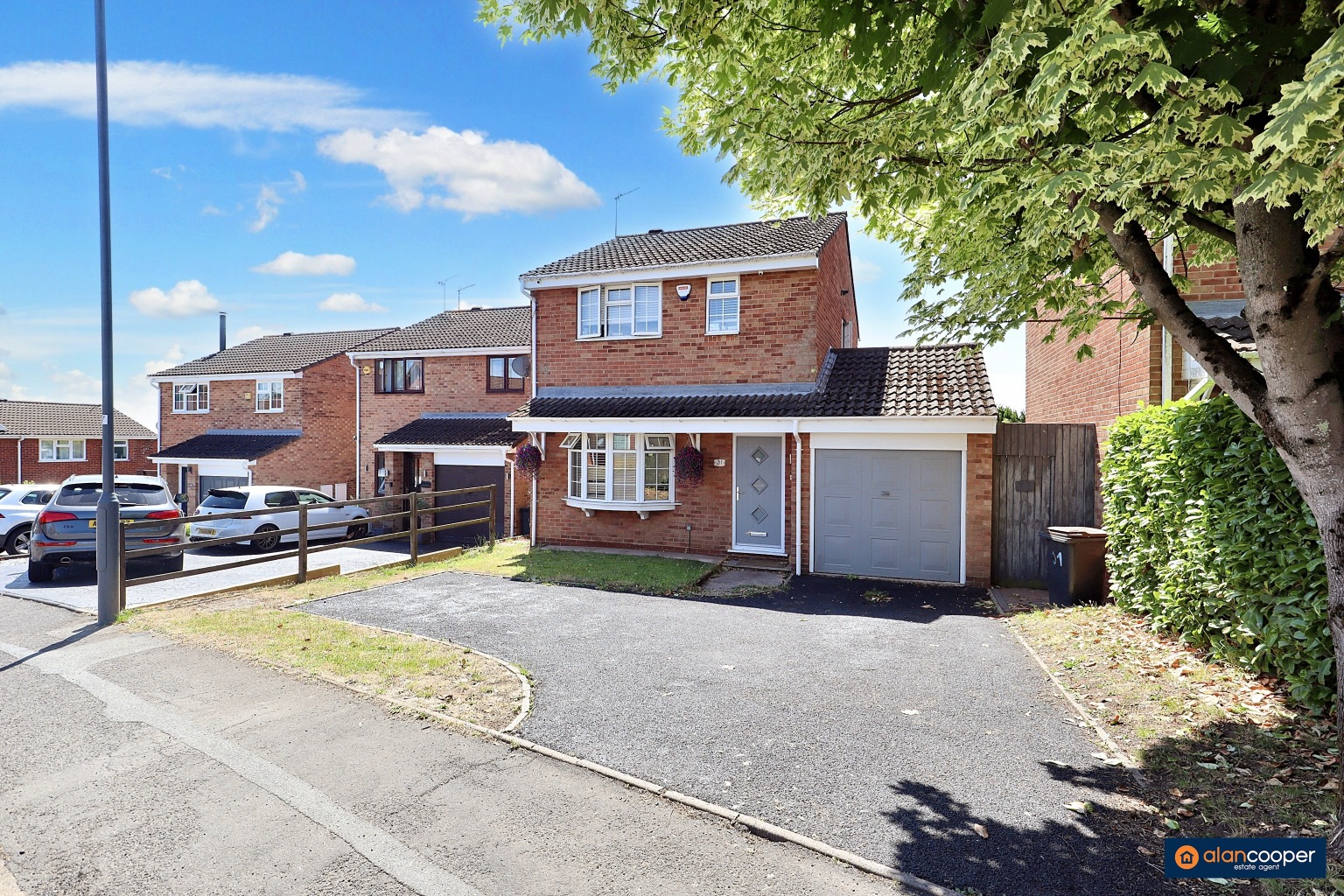 Chesterton Drive, Galley Common, Nuneaton, CV10 9QR