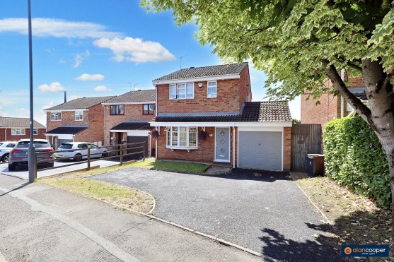 Chesterton Drive, Galley Common, Nuneaton, CV10 9QR
