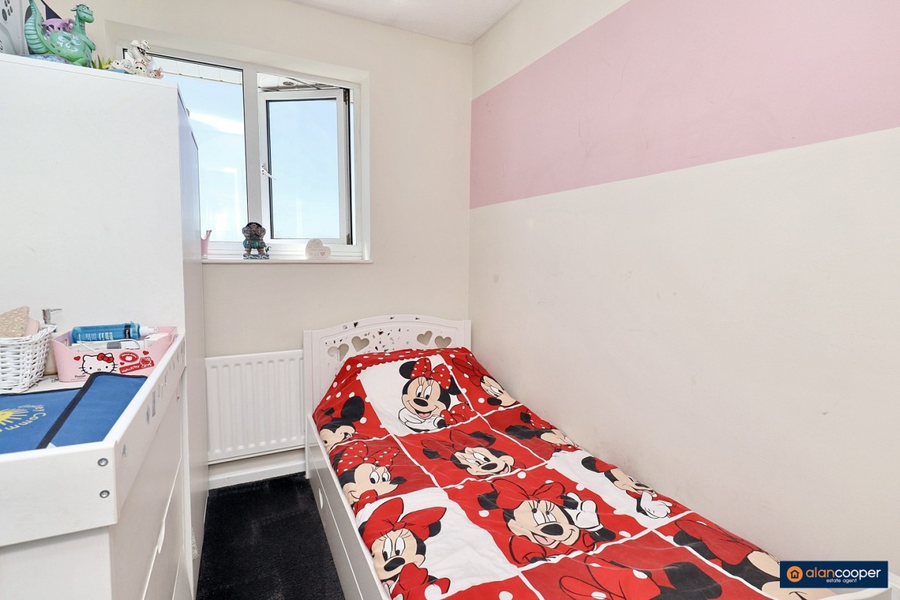 Chesterton Drive, Galley Common, Nuneaton, CV10 9QR