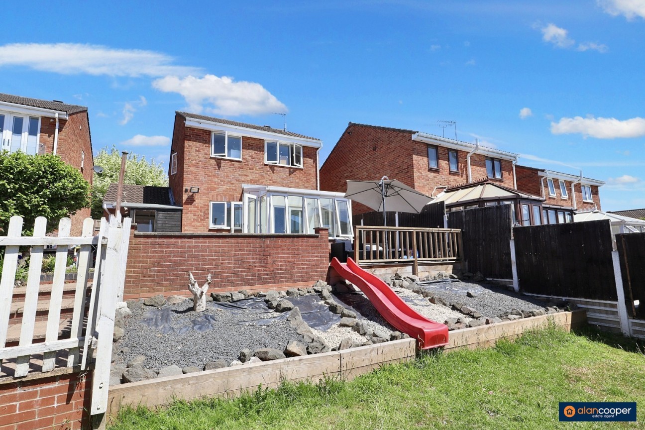 Chesterton Drive, Galley Common, Nuneaton, CV10 9QR
