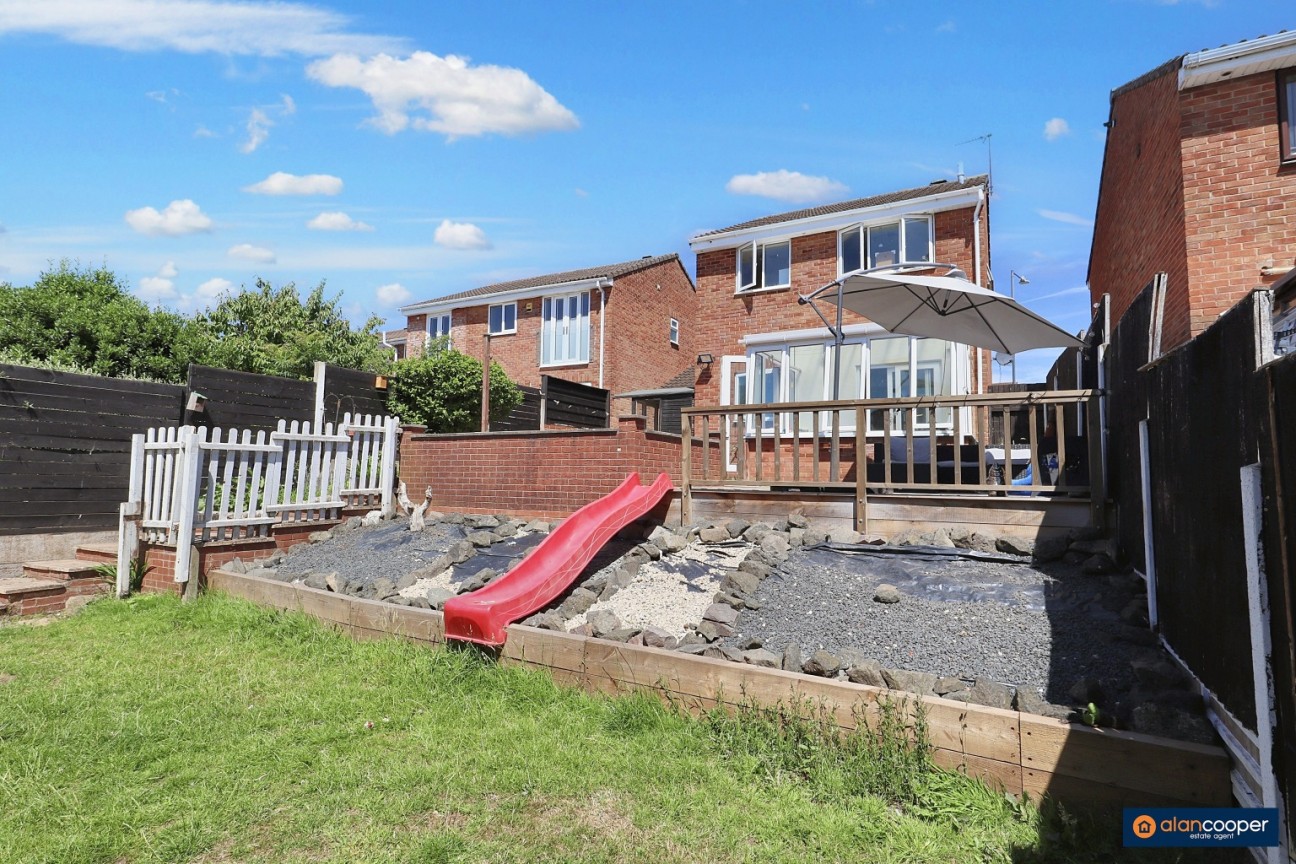 Chesterton Drive, Galley Common, Nuneaton, CV10 9QR