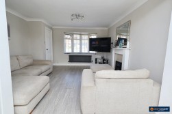 Chesterton Drive, Galley Common, Nuneaton, CV10 9QR