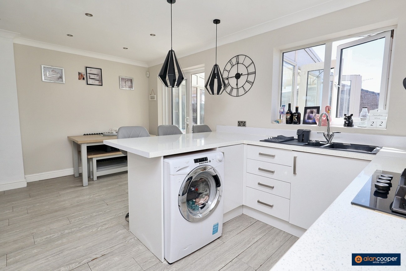 Chesterton Drive, Galley Common, Nuneaton, CV10 9QR