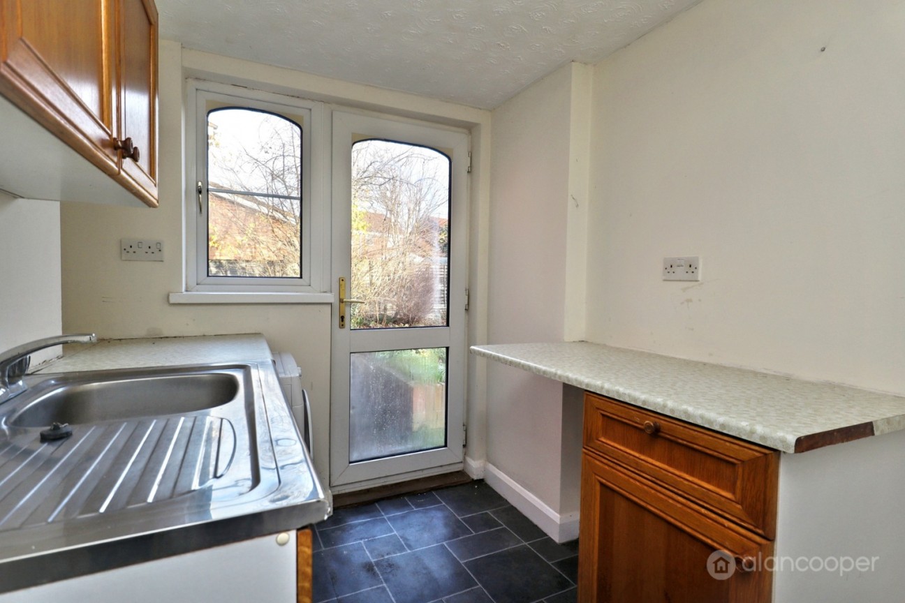 Tiverton Drive, Horeston Grange, Nuneaton, CV11 6YL