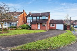 Tiverton Drive, Horeston Grange, Nuneaton, CV11 6YL