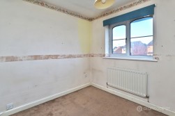 Tiverton Drive, Horeston Grange, Nuneaton, CV11 6YL