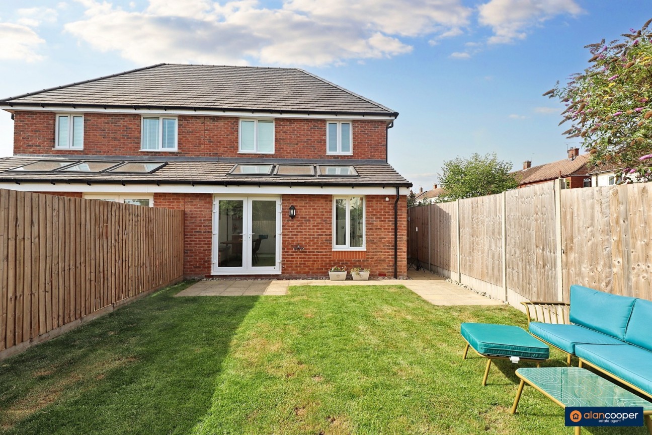 Ribbon Avenue, Ansley, Nuneaton, CV10 9TL