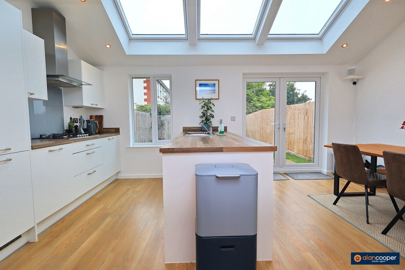 Ribbon Avenue, Ansley, Nuneaton, CV10 9TL