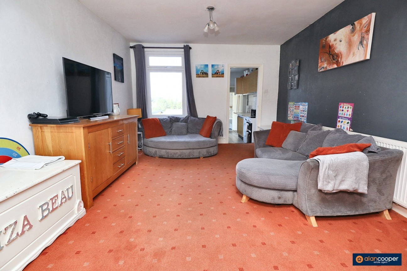 Bucks Hill, Stockingford, Nuneaton, CV10 9LF