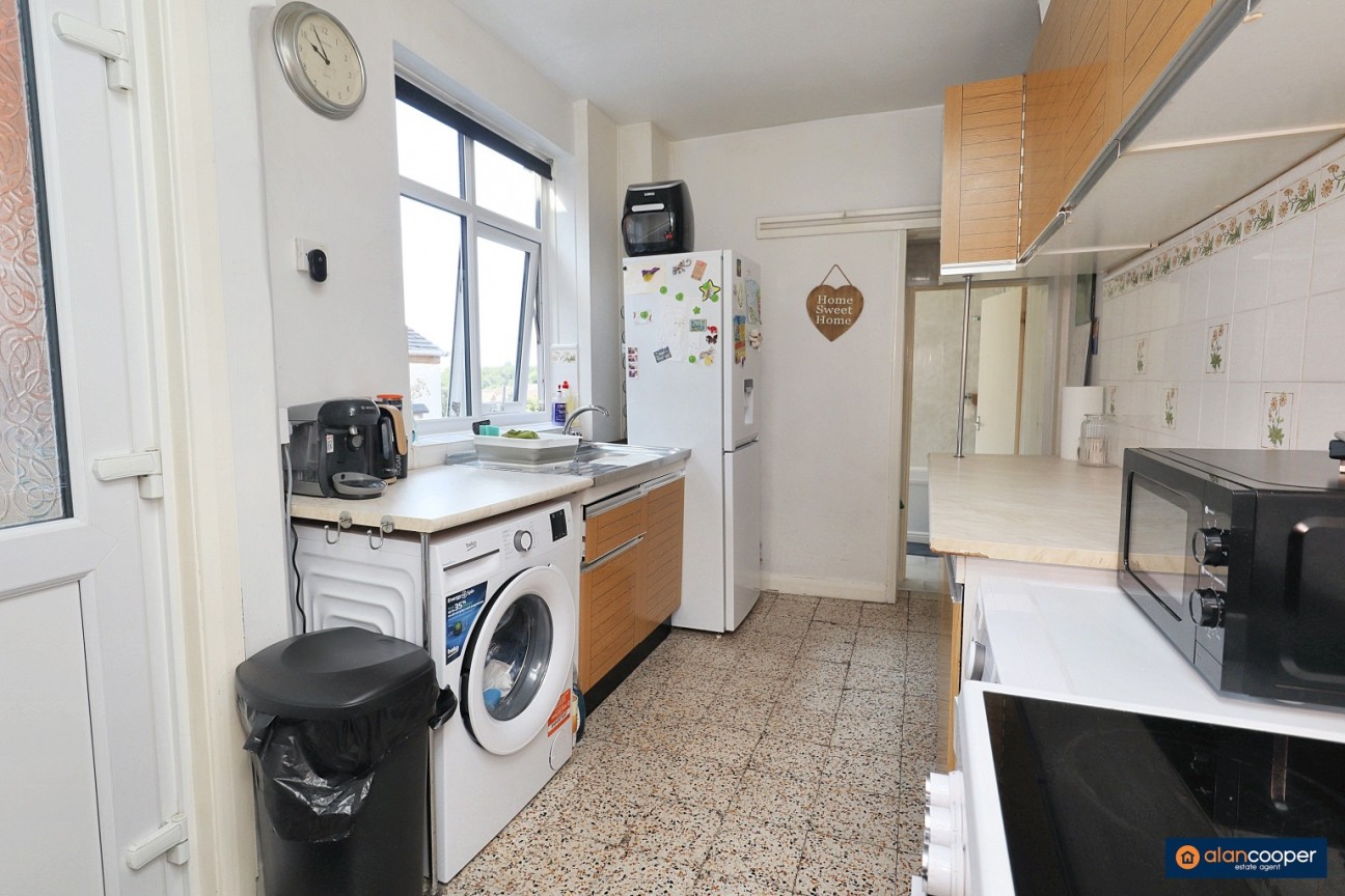 Bucks Hill, Stockingford, Nuneaton, CV10 9LF