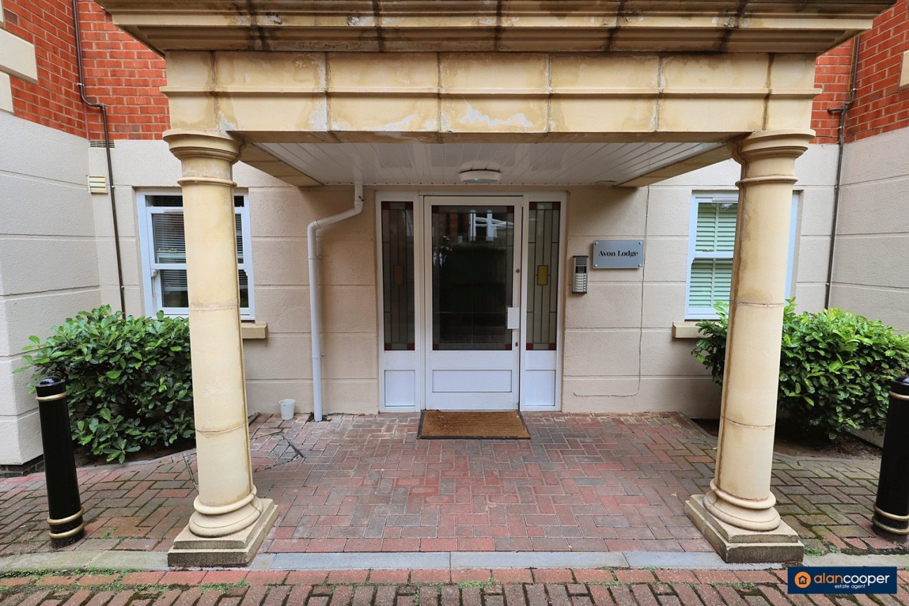 Avon Lodge, Manor Park Road, Nuneaton, CV11 5HB
