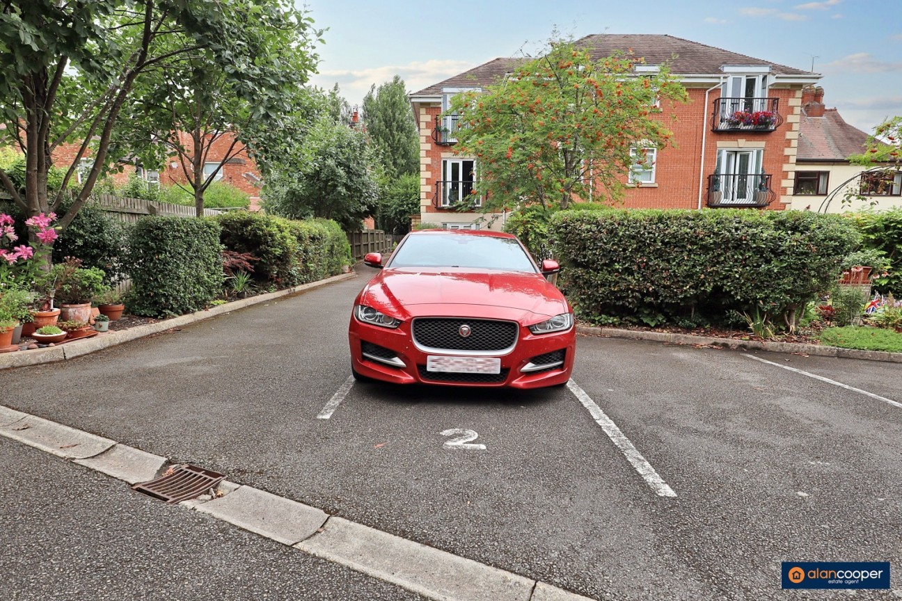 Avon Lodge, Manor Park Road, Nuneaton, CV11 5HB