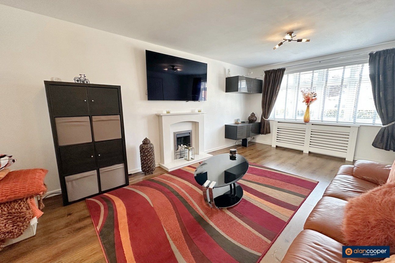 Conwy Close, The Moorings, Attleborough, Nuneaton, CV11 4FS