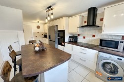 Conwy Close, The Moorings, Attleborough, Nuneaton, CV11 4FS