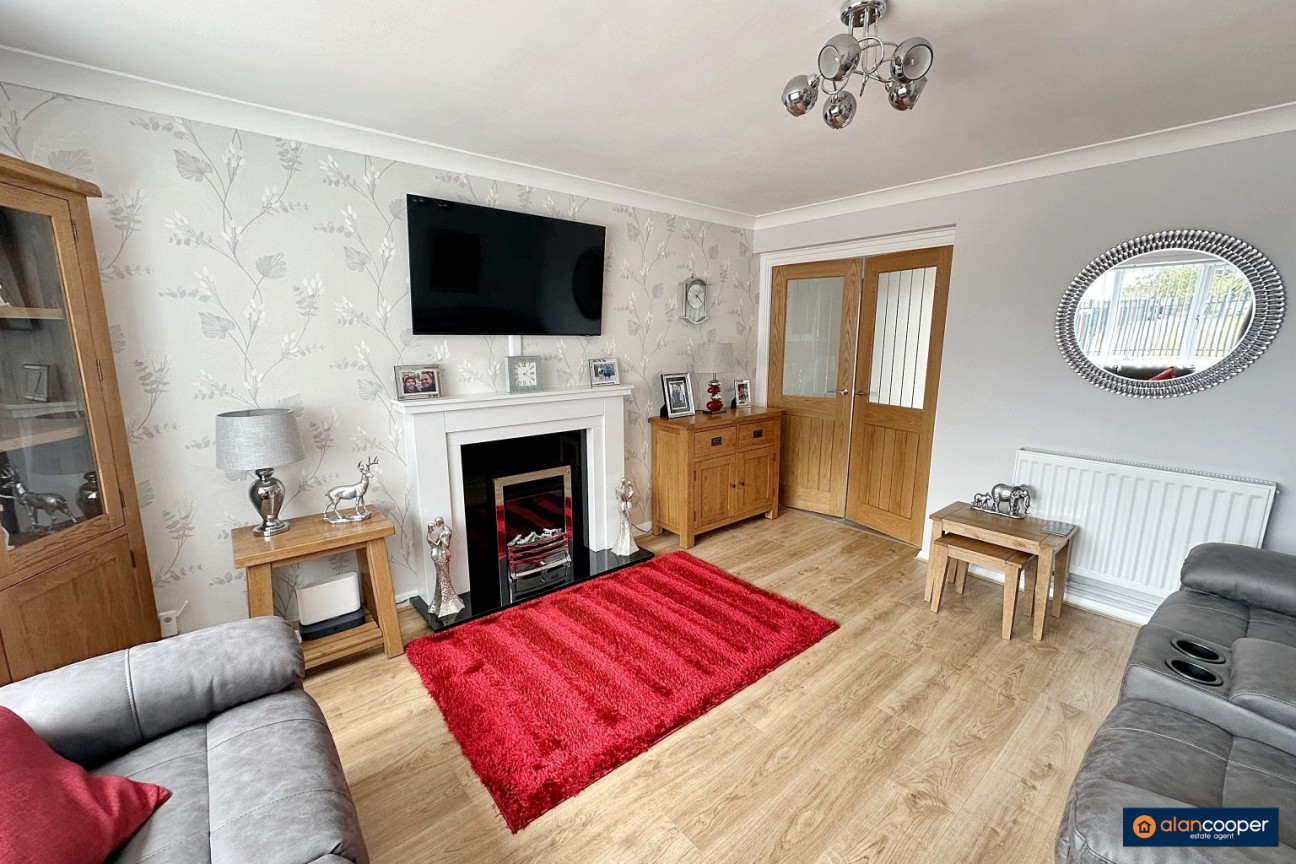 Skye Close, Glendale, Nuneaton, CV10 7LW