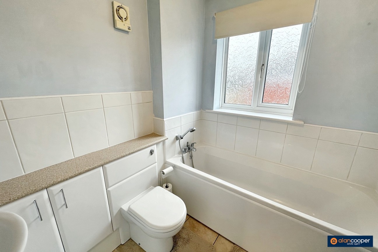 Dove Close, Bedworth, CV12 0NN