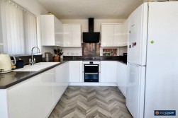 Blackthorn Grove, Whitestone, Nuneaton, CV11 6UX