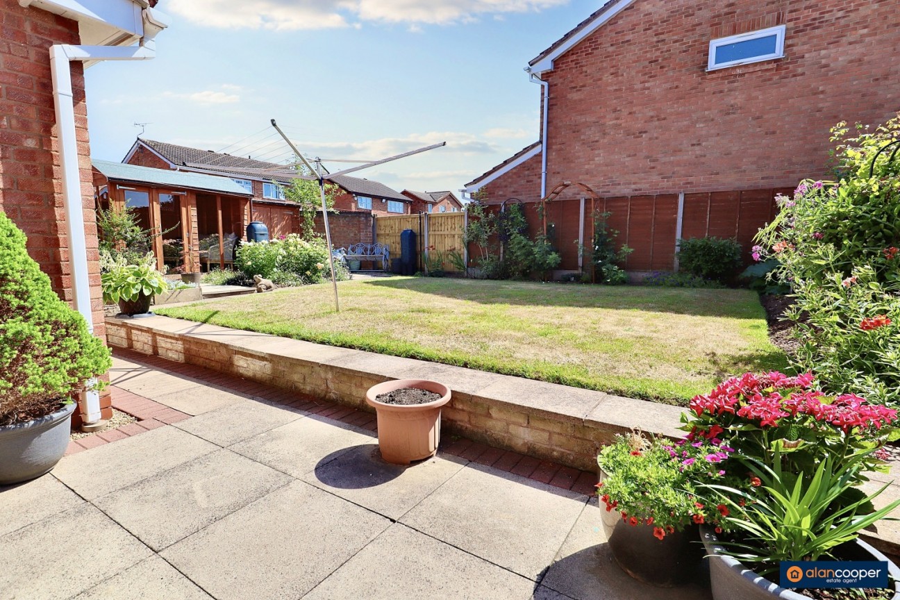 Blackthorn Grove, Whitestone, Nuneaton, CV11 6UX