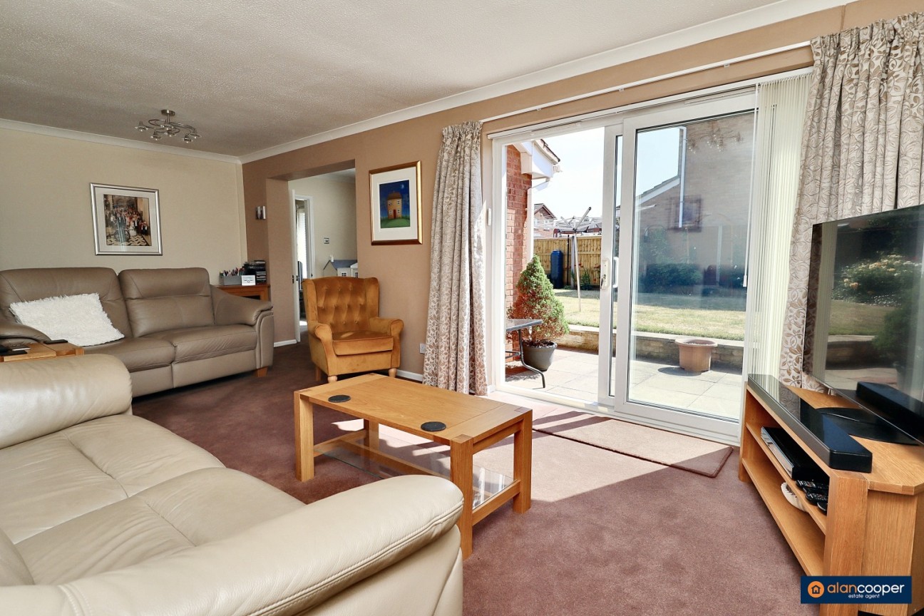 Blackthorn Grove, Whitestone, Nuneaton, CV11 6UX