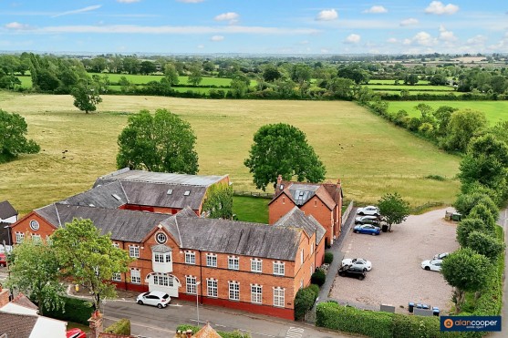 The Courtyard, Higham Lane, Stoke Golding, CV13 6EX