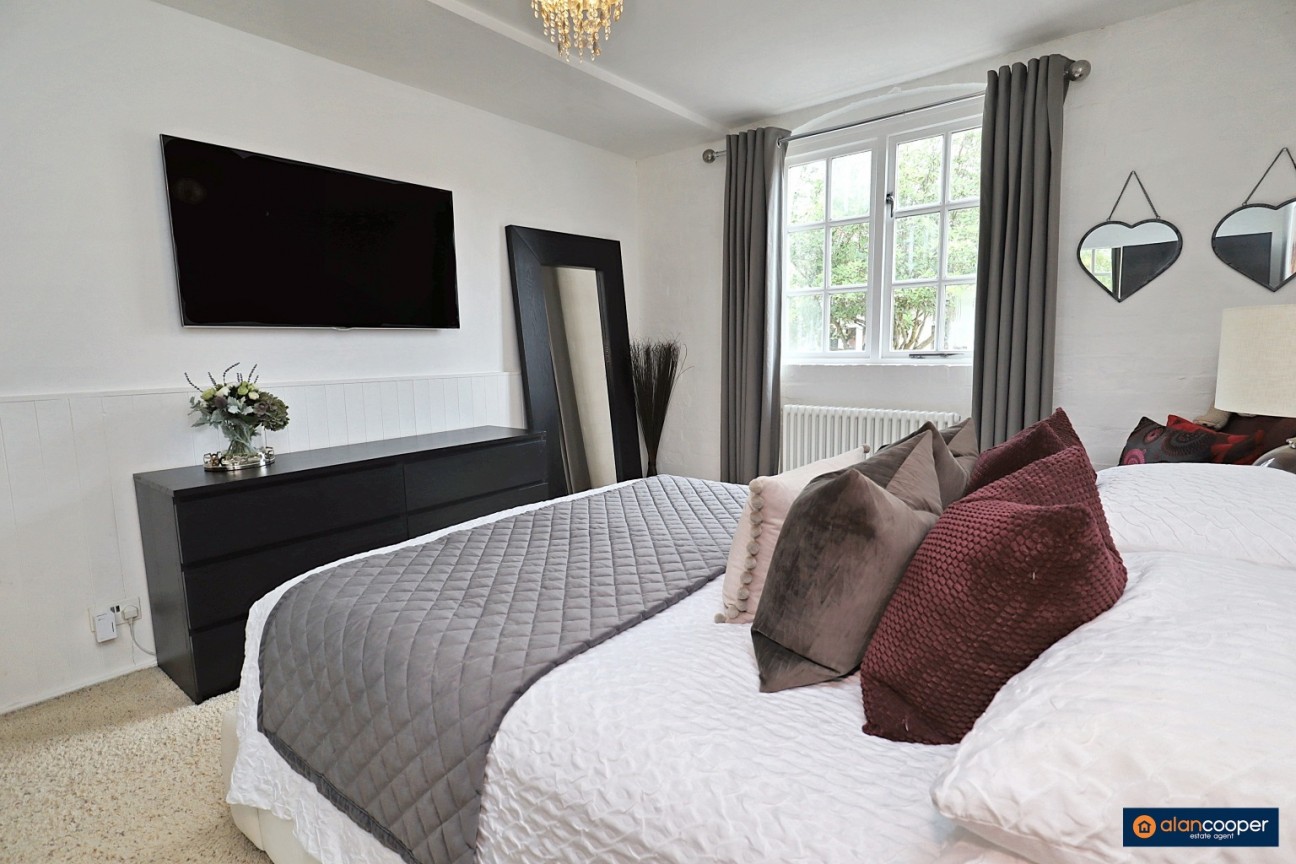 The Courtyard, Higham Lane, Stoke Golding, CV13 6EX