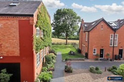 The Courtyard, Higham Lane, Stoke Golding, CV13 6EX