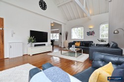 The Courtyard, Higham Lane, Stoke Golding, CV13 6EX
