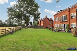 The Courtyard, Higham Lane, Stoke Golding, CV13 6EX