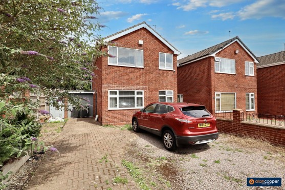 Radnor Drive, Nuneaton, Warwickshire, CV10 7NW