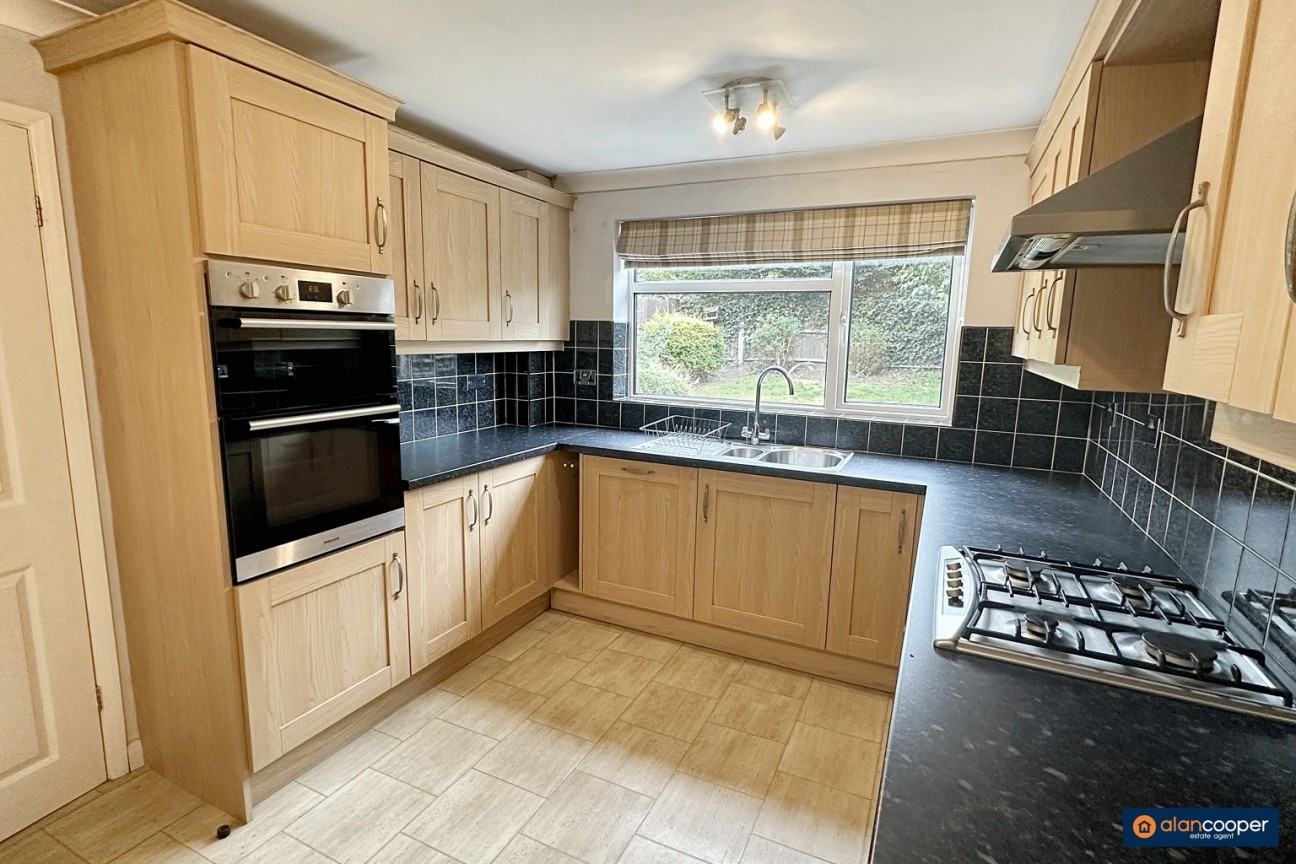 Shakespeare Drive, Whitestone, Nuneaton, CV11 6NW