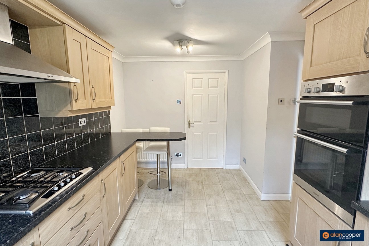 Shakespeare Drive, Whitestone, Nuneaton, CV11 6NW