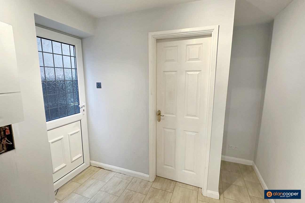 Shakespeare Drive, Whitestone, Nuneaton, CV11 6NW