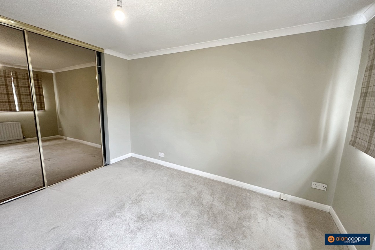 Shakespeare Drive, Whitestone, Nuneaton, CV11 6NW