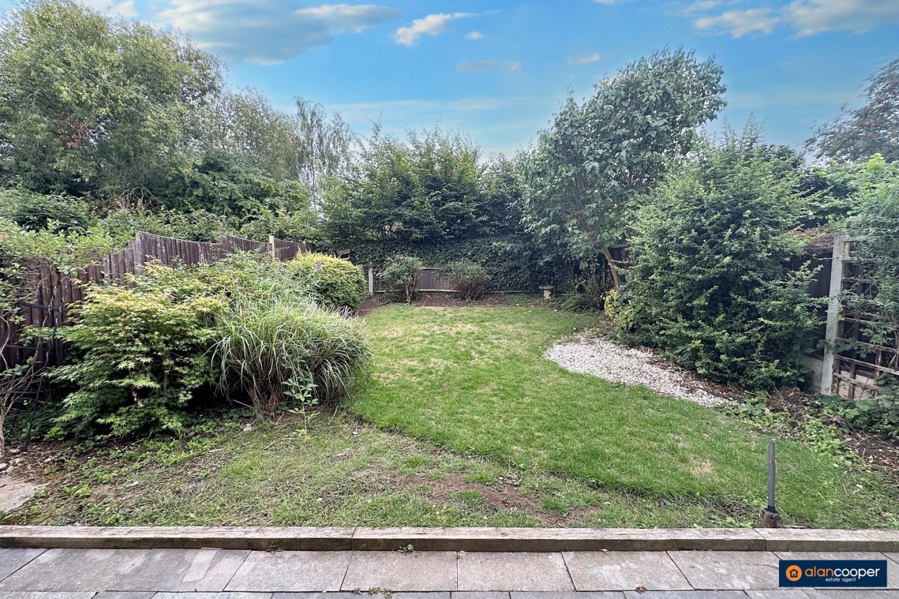 Shakespeare Drive, Whitestone, Nuneaton, CV11 6NW